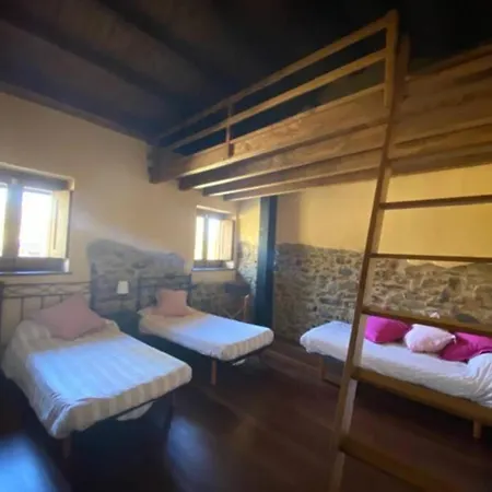 Holiday home Cal Masover, Casa De Piedra Rehabilitada
